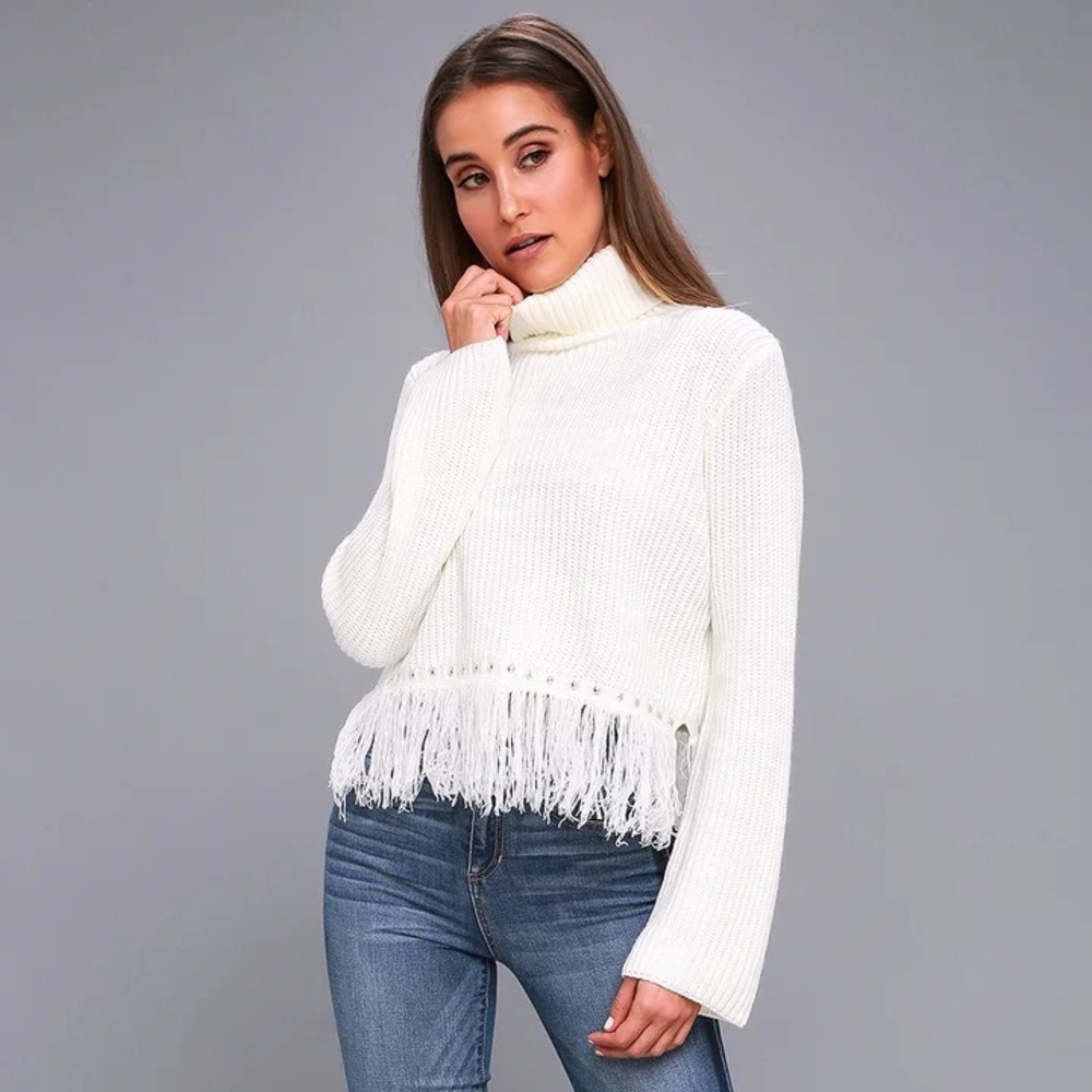 Lulu’s Freethinker Cream Fringe Cropped Sweater (NWT)